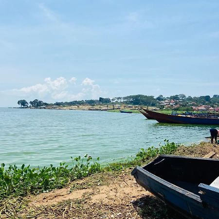 Homeonthenile Lake View Double Jinja Dış mekan fotoğraf
